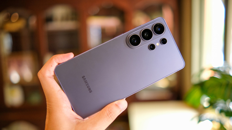 Samsung's One UI 8.5 Update Brings Galaxy S26 Features to Previous Models