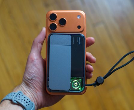 Sharge's Fast Qi2.2 MagSafe Battery Now $70 with Free USB-C Cable