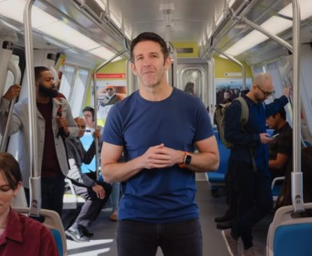 Strategies from Microsoft's Achievements that John Ternus Might Apply to Revive Apple