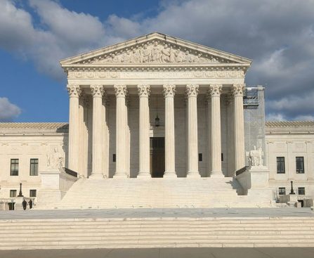 Supreme Court Assesses Lawfulness of Smartphone Geolocation Tracking Methods