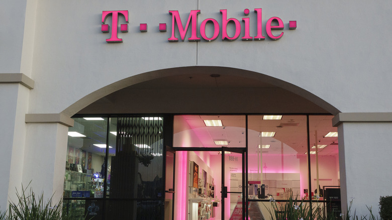 T-Mobile Introduces Beta for Live Translation Service Based on Network