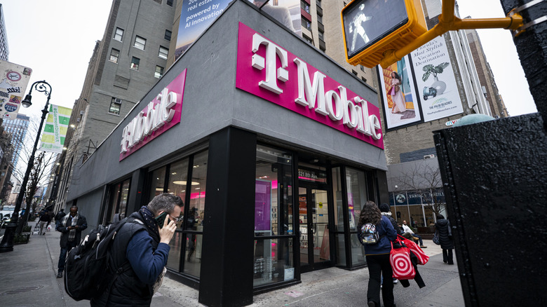 T-Mobile Plan May Counterbalance Netflix Price Hike