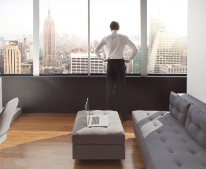 The AI Gold Rush Draws Private Wealth to Riskier, Early Investments