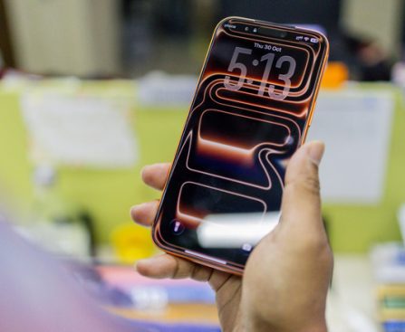 The Elimination of Live Wallpapers on iPhone: Factors Influencing Apple's Choice