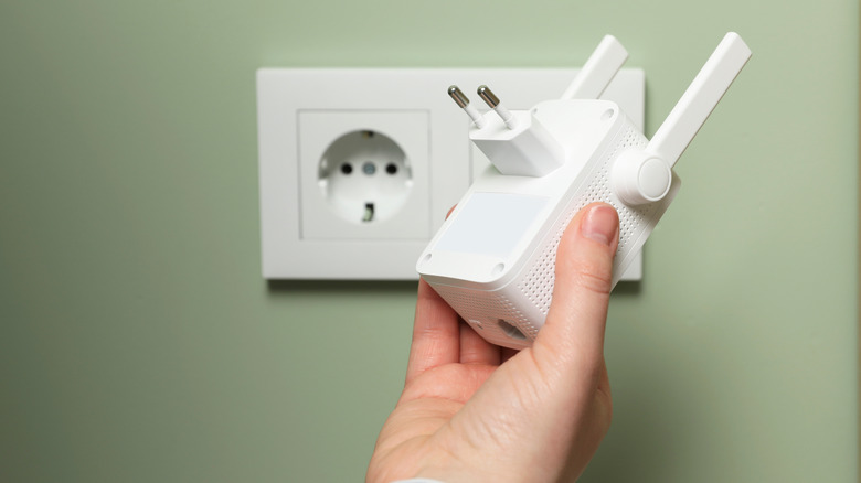 The Outdated Nature of Wi-Fi Extenders: Investigating Contemporary Options