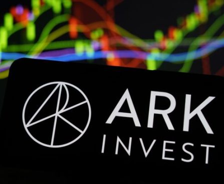 Tim Cook Expands Nike Investment with Fresh $1 Million Stock Acquisition