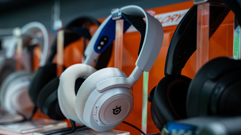 Top 8 Gaming Headphones of 2026: Affordable and High-End Choices