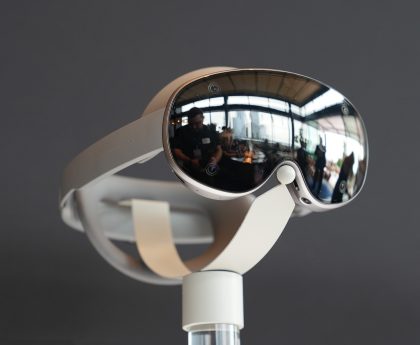 Transform 2D Apps into 3D with the Galaxy XR Headset