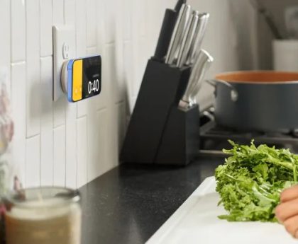 Twelve South's magnetic PowerBug charger is now only $35