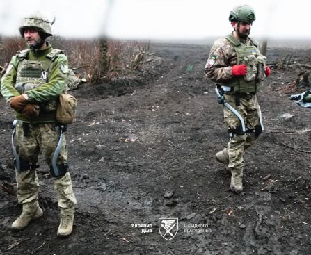 Ukraine's Armed Forces Assesses Cutting-Edge Exosuits Similar to Those in "Edge of Tomorrow"