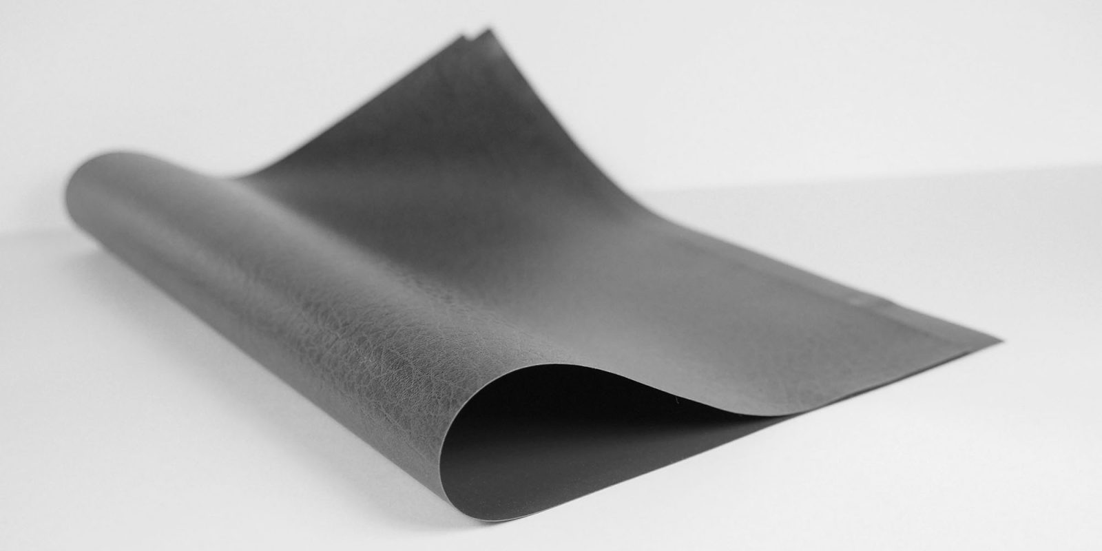 Unboxing Video of iPhone Fold Exposed as Fraudulent