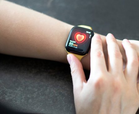 "Uncover 5 Little-Known Safety Functions of the Apple Watch"