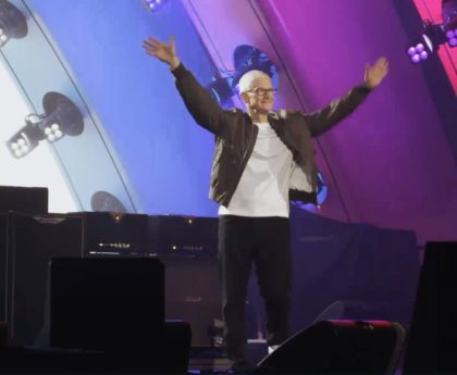 Unprecedented iPhone Brand Loyalty as Android Users Transition to Apple