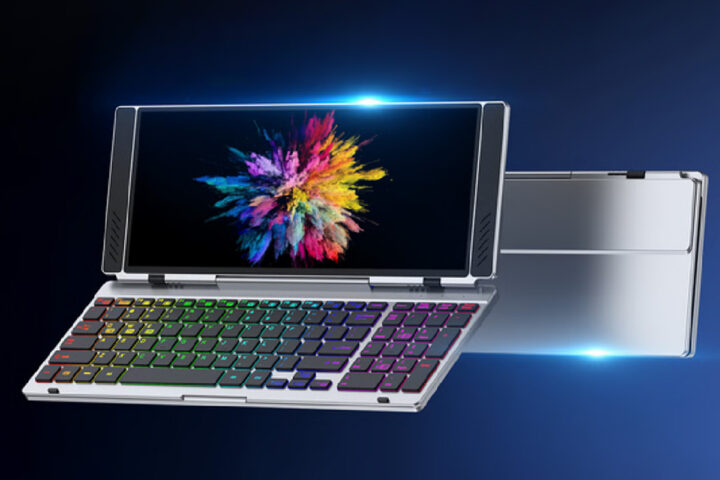 VitaLink keyboard with 4K touchscreen 1