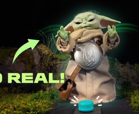 We Go Up Close With Ultimate Grogu: Hasbro's $600 Star Wars Animatronic