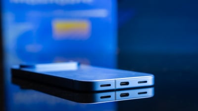 Why Don't People Recycle Old Smartphones?