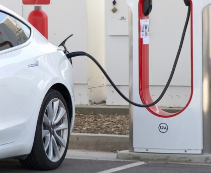 Why Tires on Electric Vehicles Deteriorate More Quickly Than Those on Gas-Powered Cars