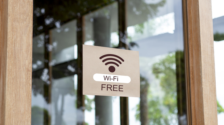 11 Dangers to Steer Clear of When Utilizing Public Wi-Fi
