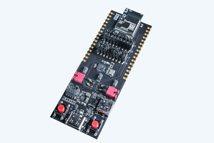 The Qualcomm QCC74xM EVK