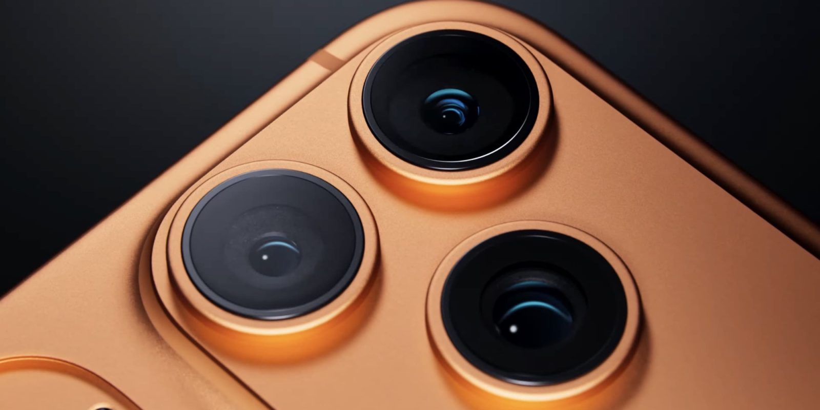 ACSI Report: Samsung Exceeds Apple in Mobile Phone Satisfaction; Apple Watch Holds Leading Position in Wearable Devices