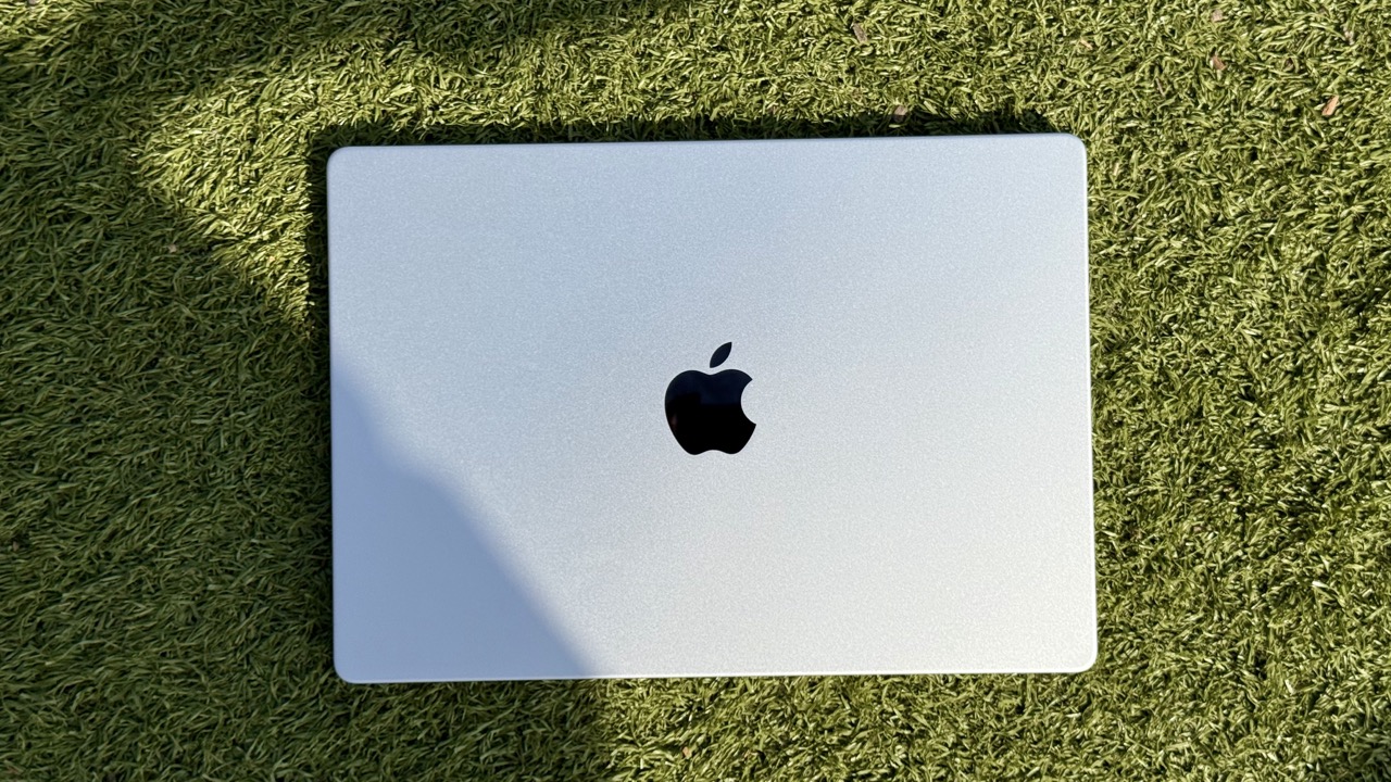 Anticipation Grows for the Upcoming MacBook Pro Enhancement Not Linked to OLED Innovation