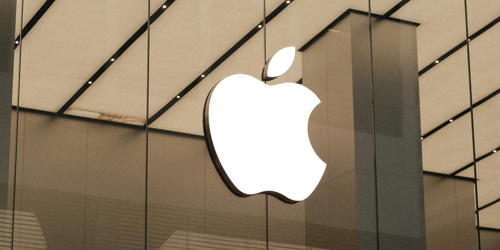 Apple Anticipates Revenue Growth of 14% to 17% for June Quarter