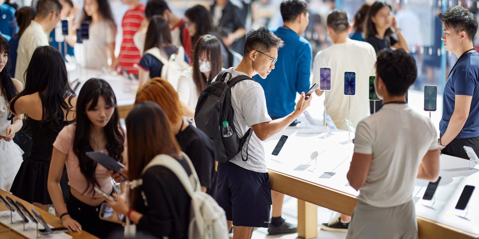 Apple Lowers iPhone Prices in China in Preparation for Annual 618 Shopping Festival