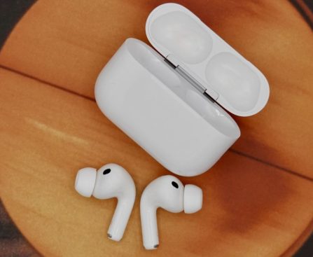 Apple Reaches Important Milestone in AirPods Camera Progress, Based on Report