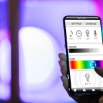 Comparing Smart Plugs and Smart Bulbs: Selecting the Optimal Choice for Lamp Enhancements