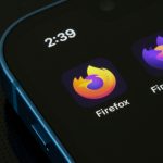 Contrasting Firefox and Google Chrome: 9 Pros and Cons