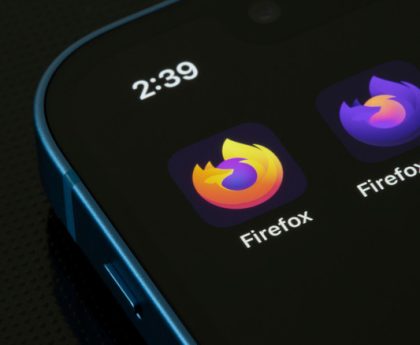 Contrasting Firefox and Google Chrome: 9 Pros and Cons