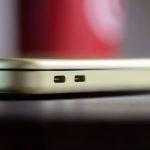 Contrasting Heat Regulation: Plastic vs. Metal Laptop Casings