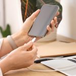 Disproving 5 Popular Misconceptions Regarding Phone Charging