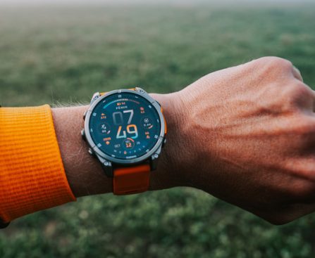 "Distinct Characteristics of Garmin Timepieces in Contrast to Apple Timepieces"