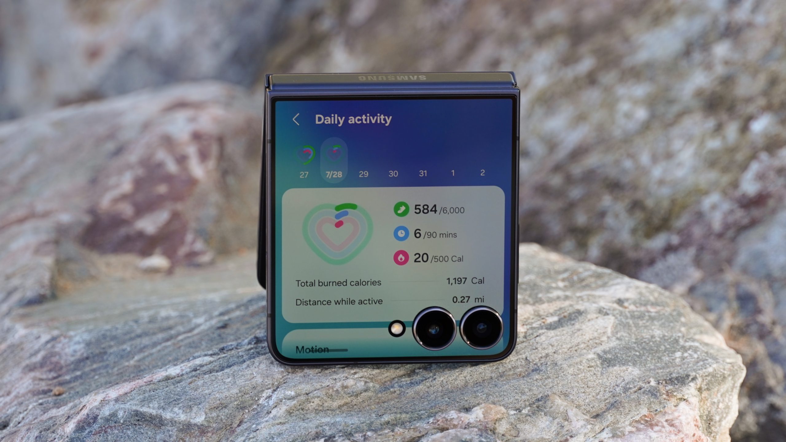 Enhance Your Samsung Galaxy Z Flip 7 Cover Display with These 3 Suggestions