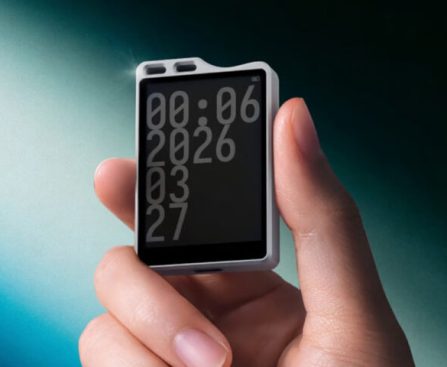 ESP32-P4 Security Key Features 2-Inch Touchscreen, Over 3,000 Password Capacity (Crowdfunding)