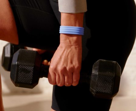 "Evaluation and Features of the Latest Fitbit Air Compared to Whoop"