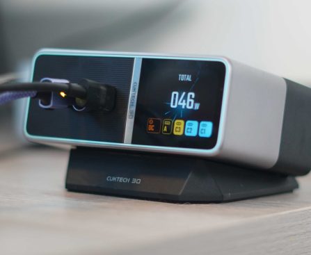Evaluation of CUKTECH 30 Ultra: Capabilities Include 300W Charging and Live Power Tracking