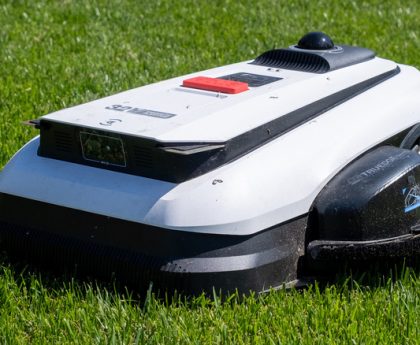Examination of the Ecovacs GOAT A3000 LiDAR Pro: An In-Depth Analysis of the High-End Whole-Lawn Robotic Mower
