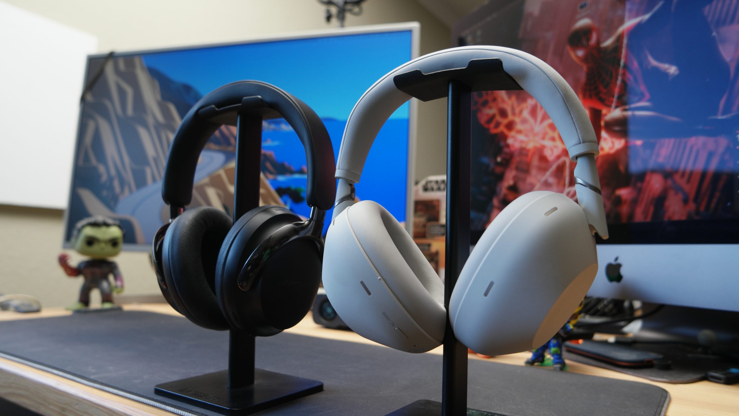 Expert Evaluation: Deciding Between Sony WH-1000XM6 and Bose QC Ultra Headphones (2nd Generation)