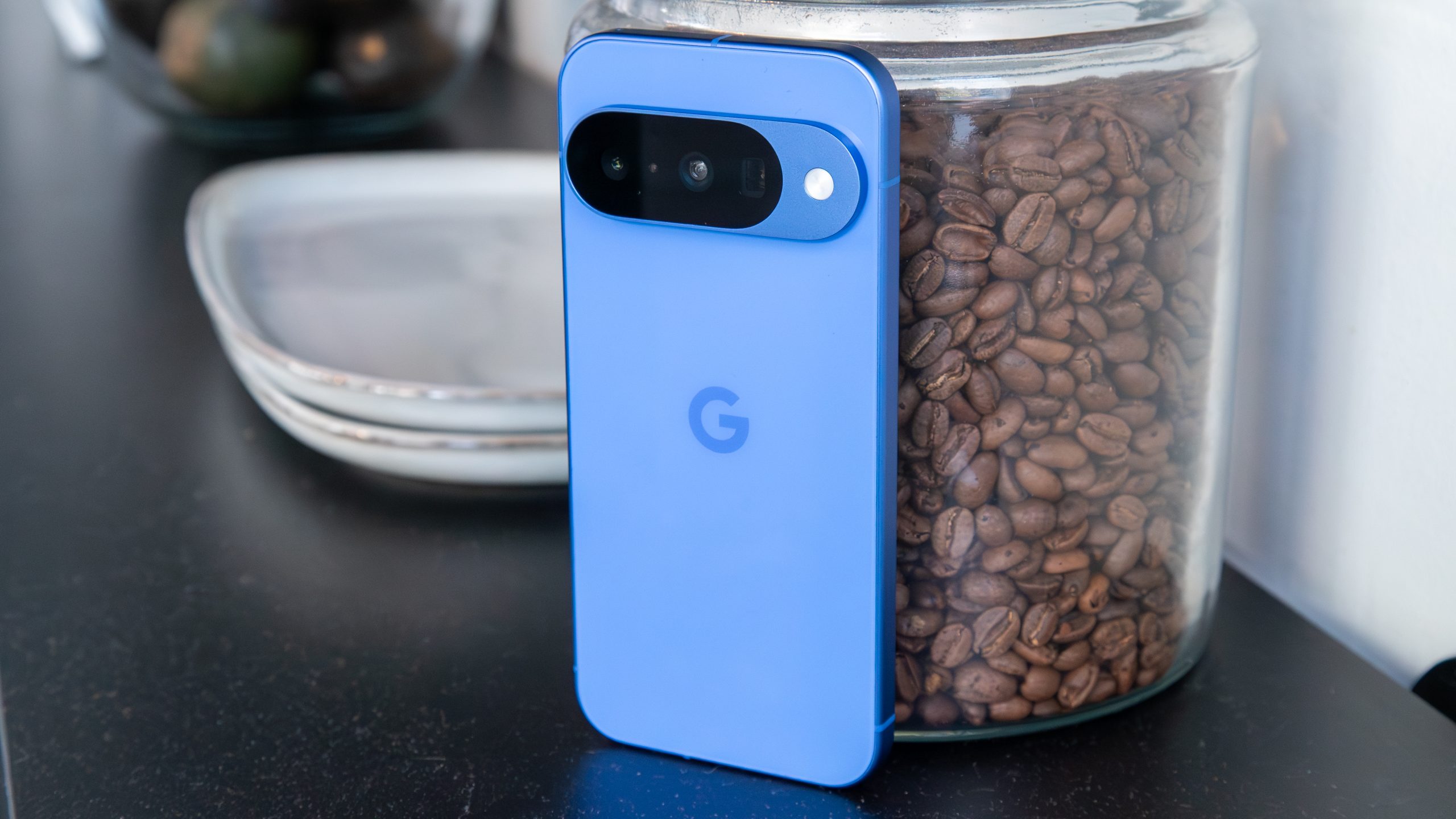 Google Improves Pixel 10 with Anticipatory Functions