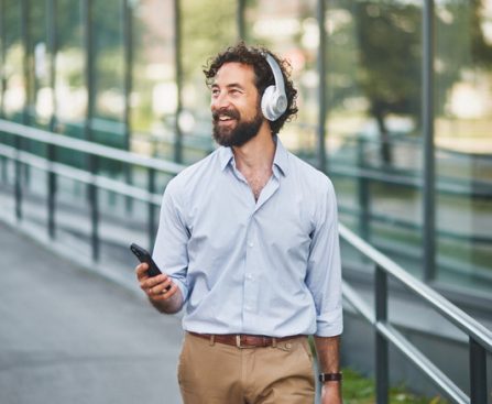 Grasping the 60-60 Principle for Secure Headphone Usage