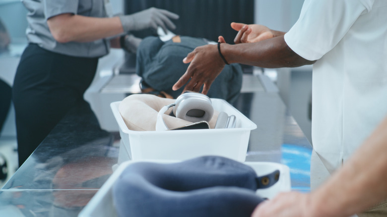 Guidelines for Using Headphones at TSA Checkpoints