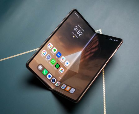 Honor and Vivo May Be Creating Large Foldables to Rival Samsung