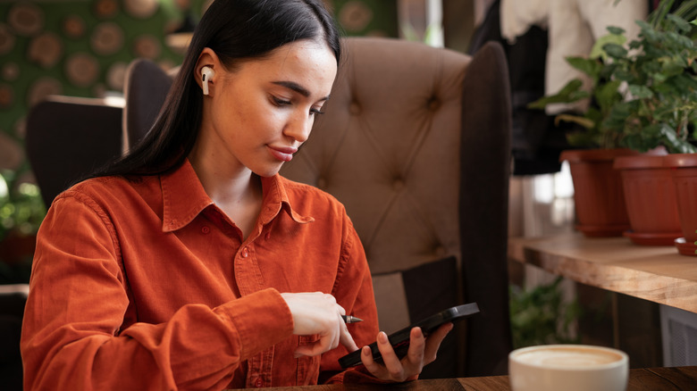 How a Common Practice Can Impair Your AirPods Battery Efficiency