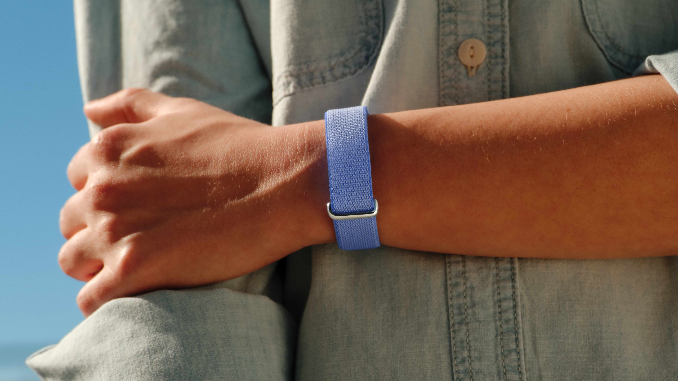 How to Reserve the Fitbit Air at a Major Discount from Google