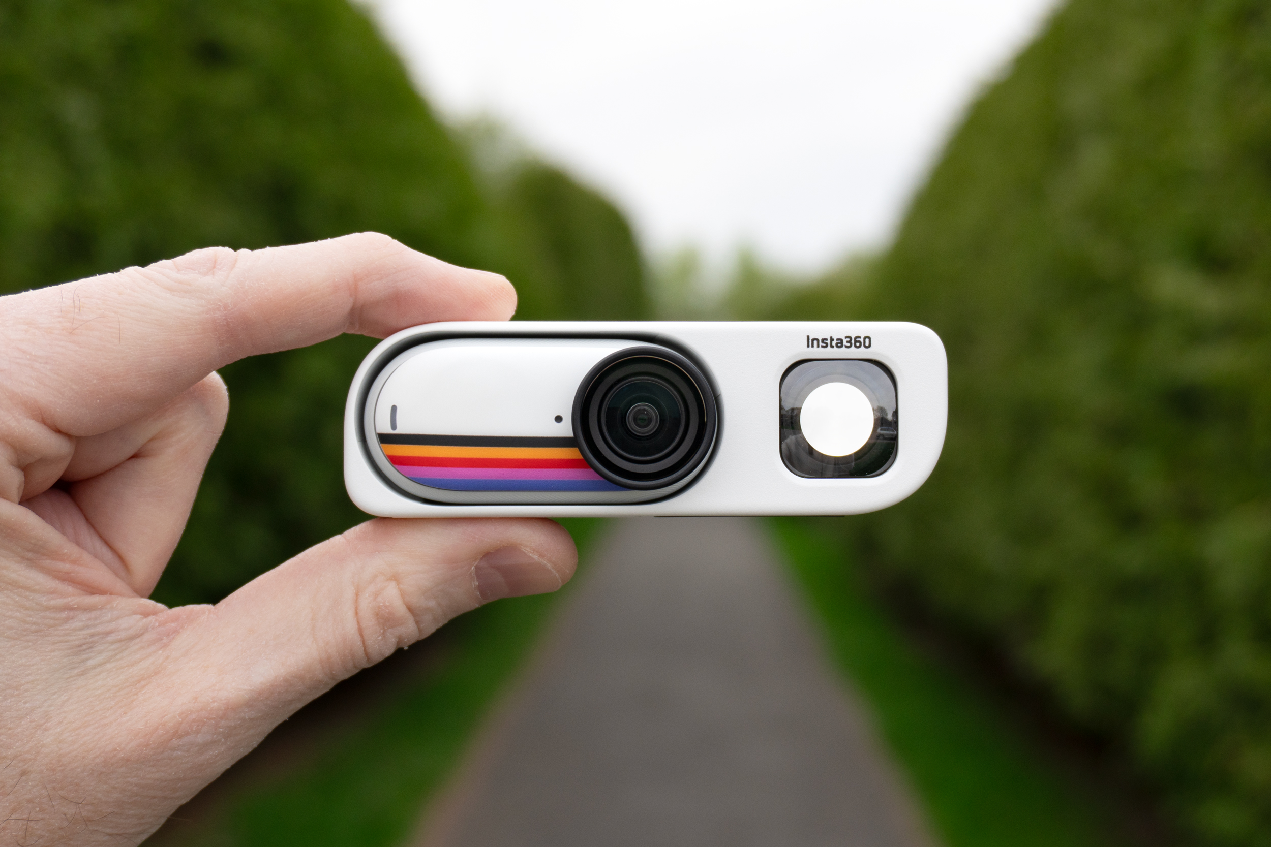 Insta360's New Viewfinder Transforms the Action Cam into a Retro Shooter