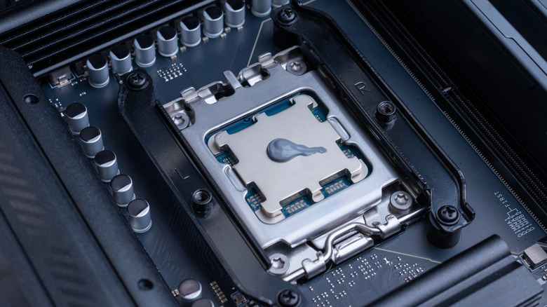 Juxtaposing Thermal Paste and Pads: Selecting the Optimal Choice for Your Computer
