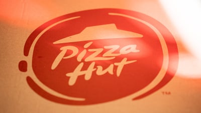 Mother's Day 2026 Offers: Enjoy Free Food from Denny's, Pizza Hut, Dunkin', and More