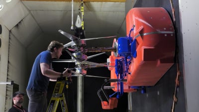 NASA Explains Why Titan Mission Uses Helicopter Blades Instead of Wheels